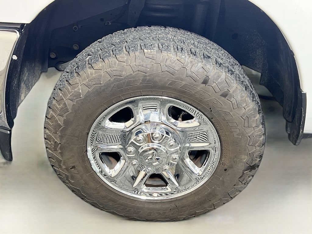 Used 2024 RAM 2500 Tradesman w/ Chrome Appearance Group AWD/4WD image 13