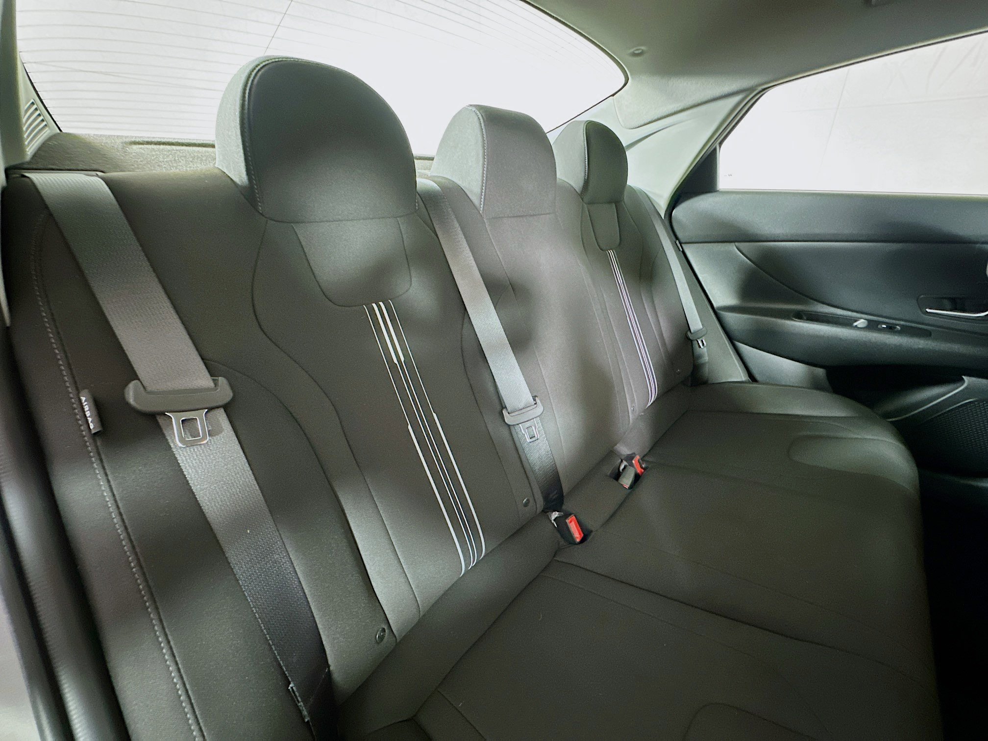 Used 2024 Hyundai Elantra SEL image 25