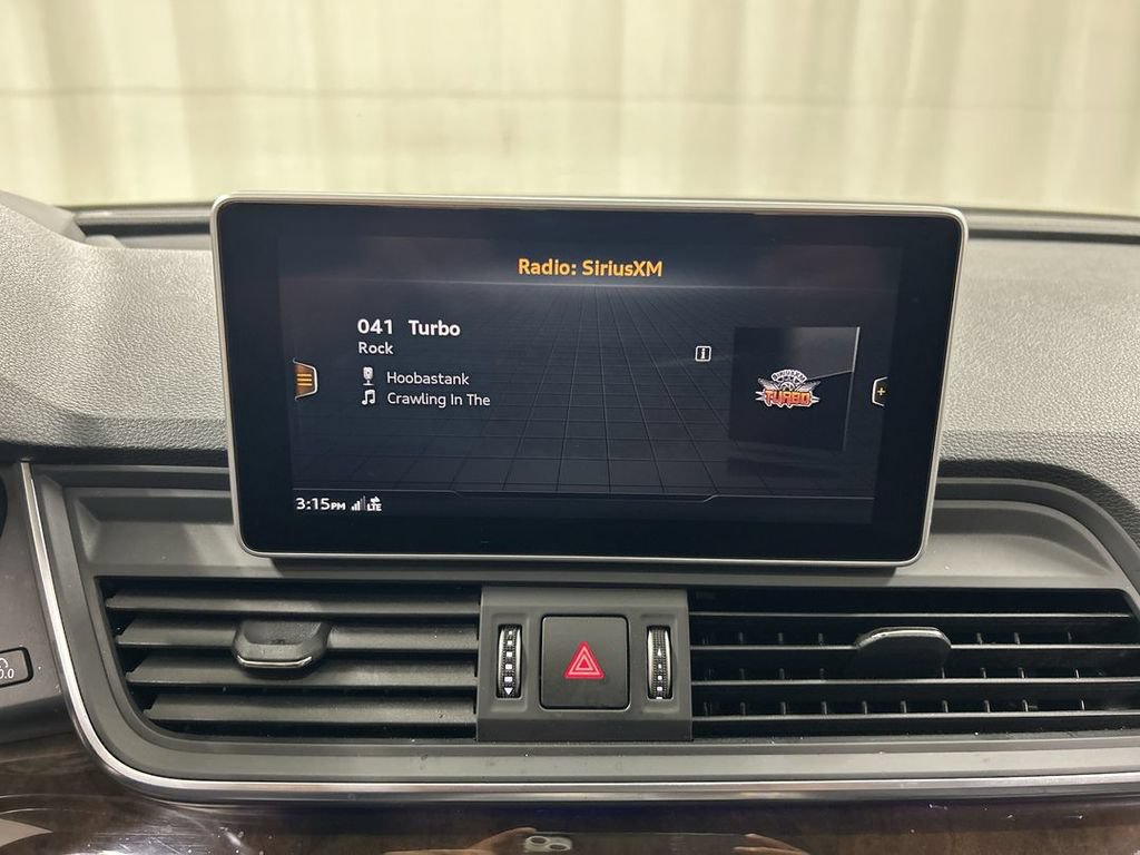 Used 2020 Audi Q5 e Prestige w/ Prestige Package AWD/4WD image 14