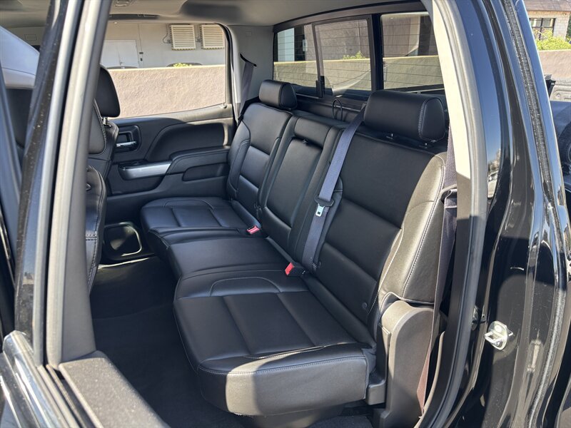Used 2016 Chevrolet Silverado 2500 LTZ w/ LTZ Plus Package AWD/4WD image 32