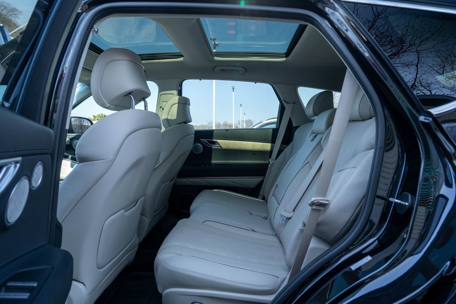 Used 2023 Genesis GV80 3.5T w/ Advanced Package image 29