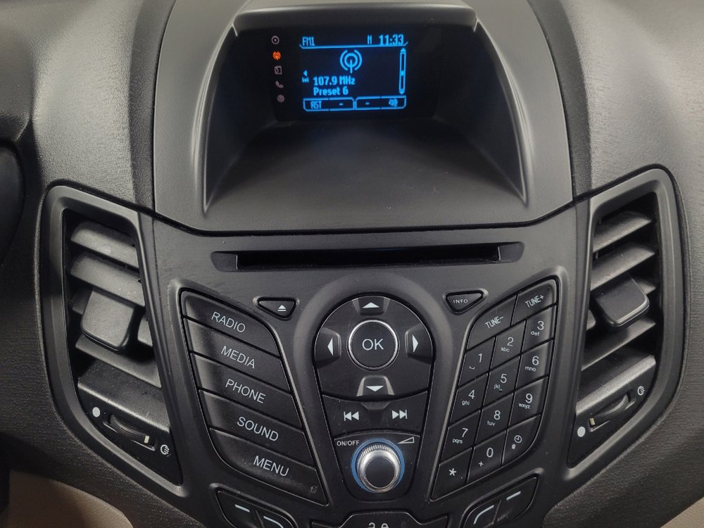 Used 2016 Ford Fiesta SE image 25