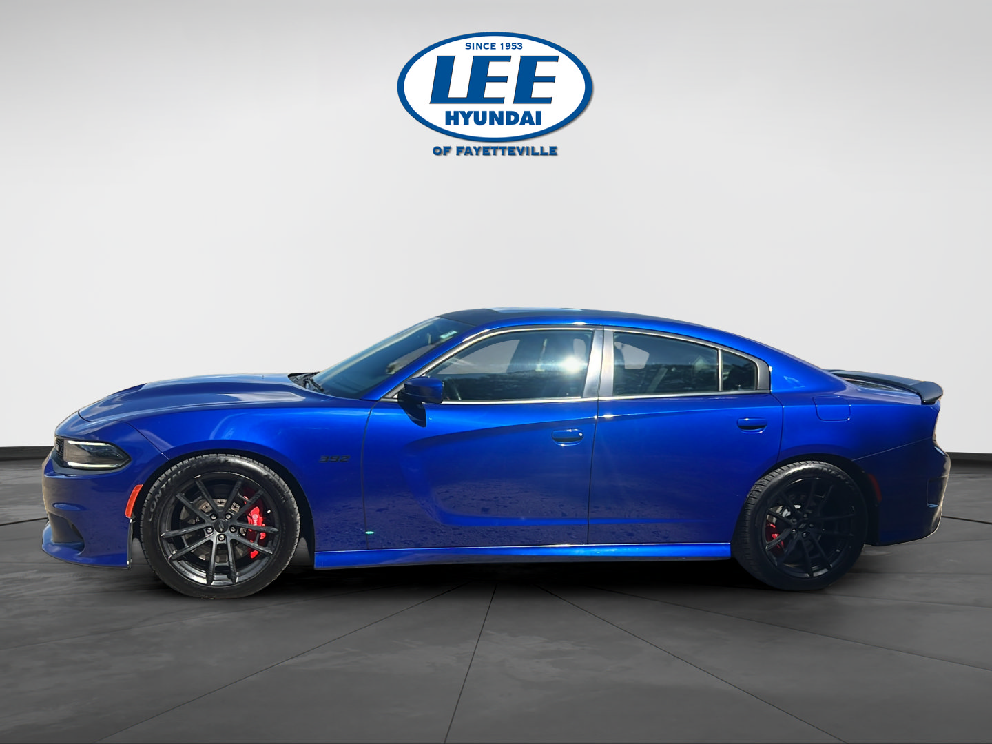 Used 2018 Dodge Charger R/T RWD image 6