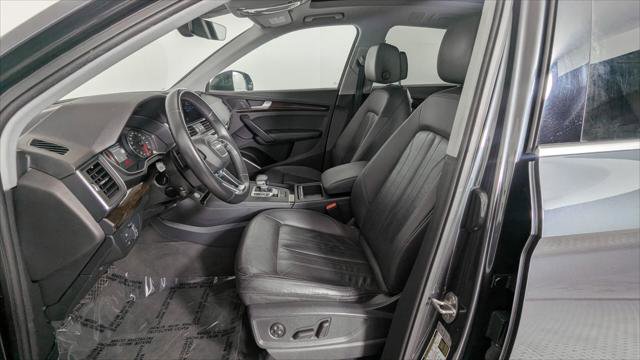Used 2019 Audi Q5 2.0T Premium w/ Convenience Package image 14