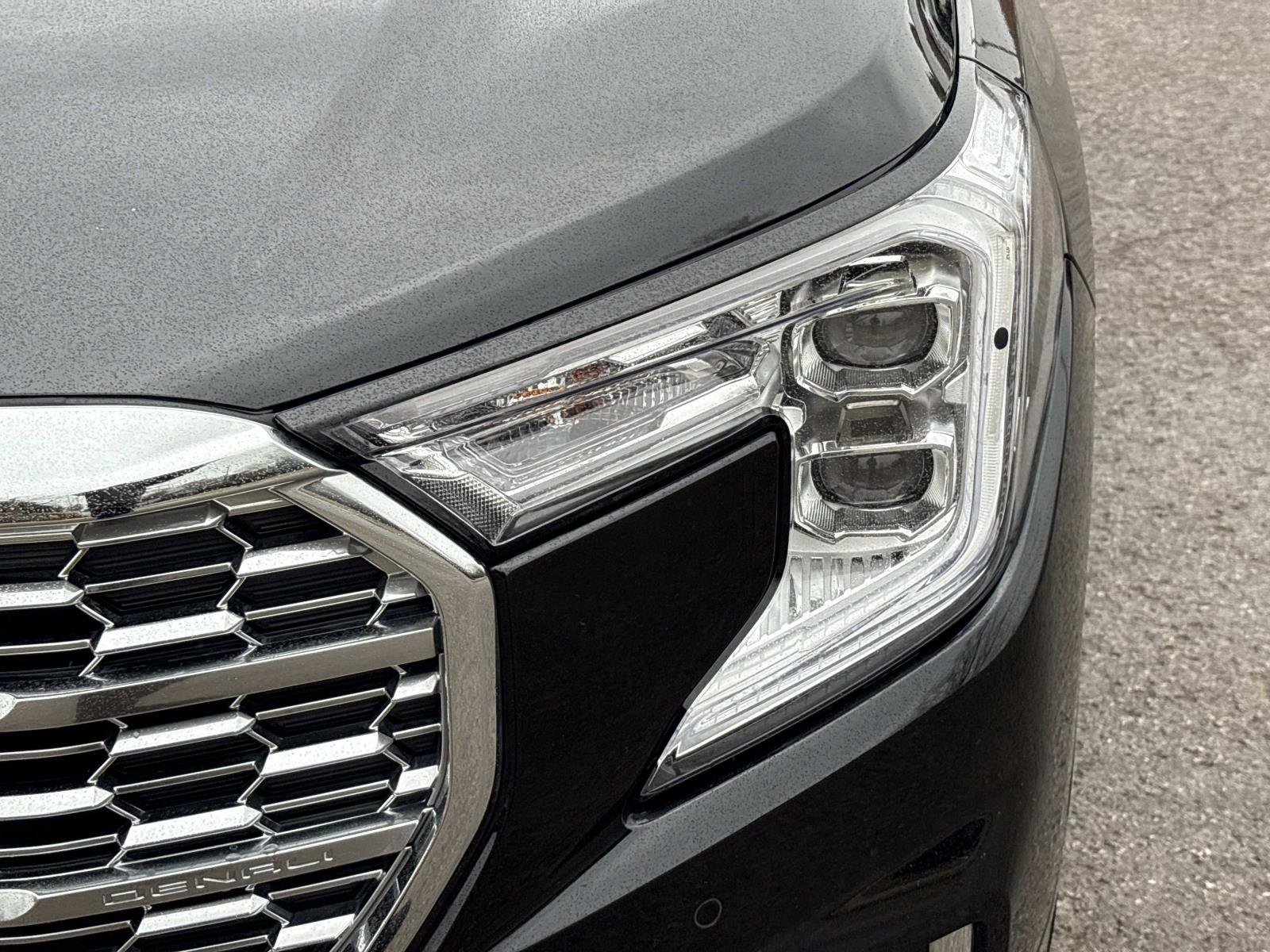 Certified 2022 GMC Terrain Denali w/ Denali Premium Package image 11