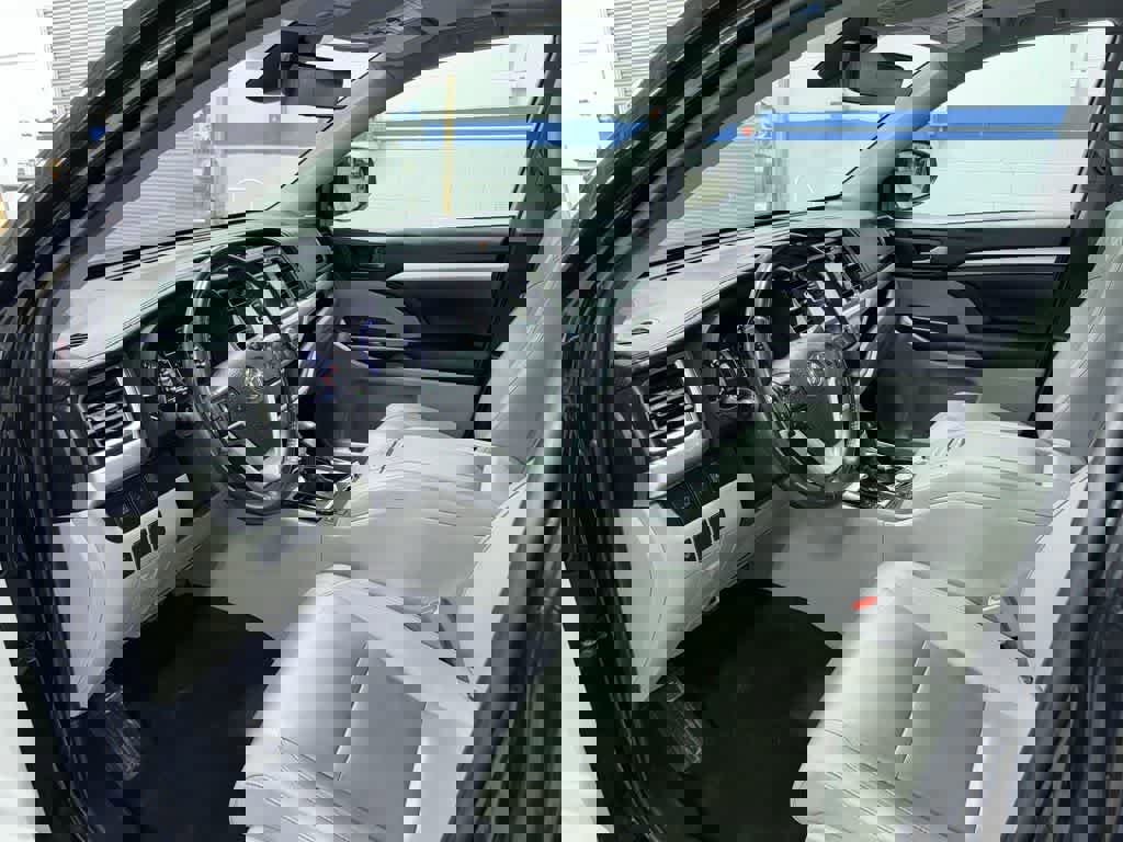 Used 2019 Toyota Highlander XLE w/ Protection Package #3 AWD/4WD image 31