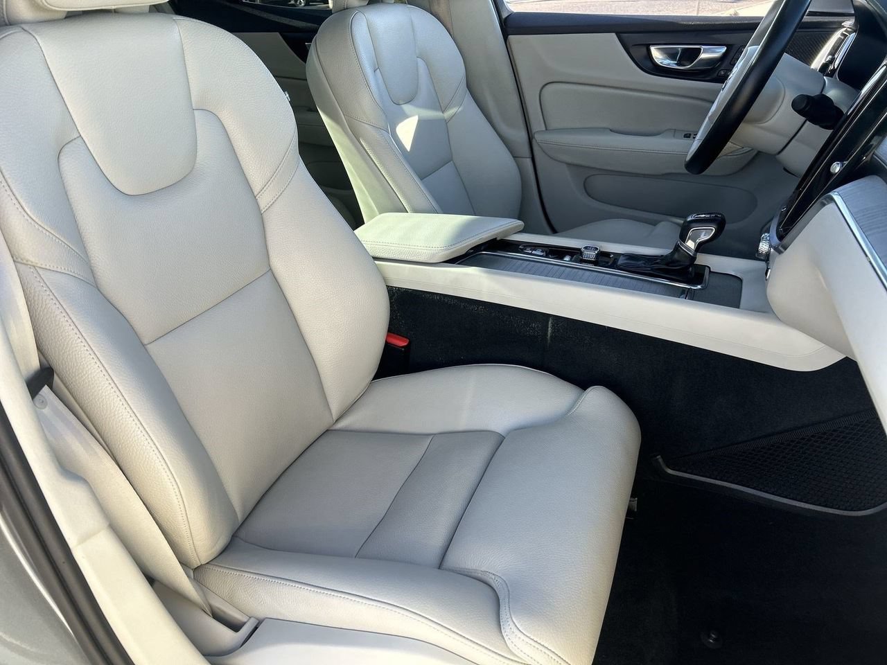 Used 2020 Volvo S60 T6 Inscription AWD/4WD image 8
