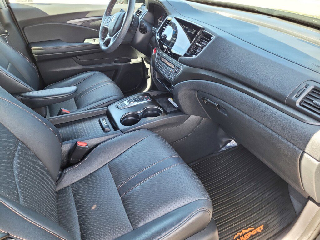 Certified 2023 Honda Passport TrailSport image 20