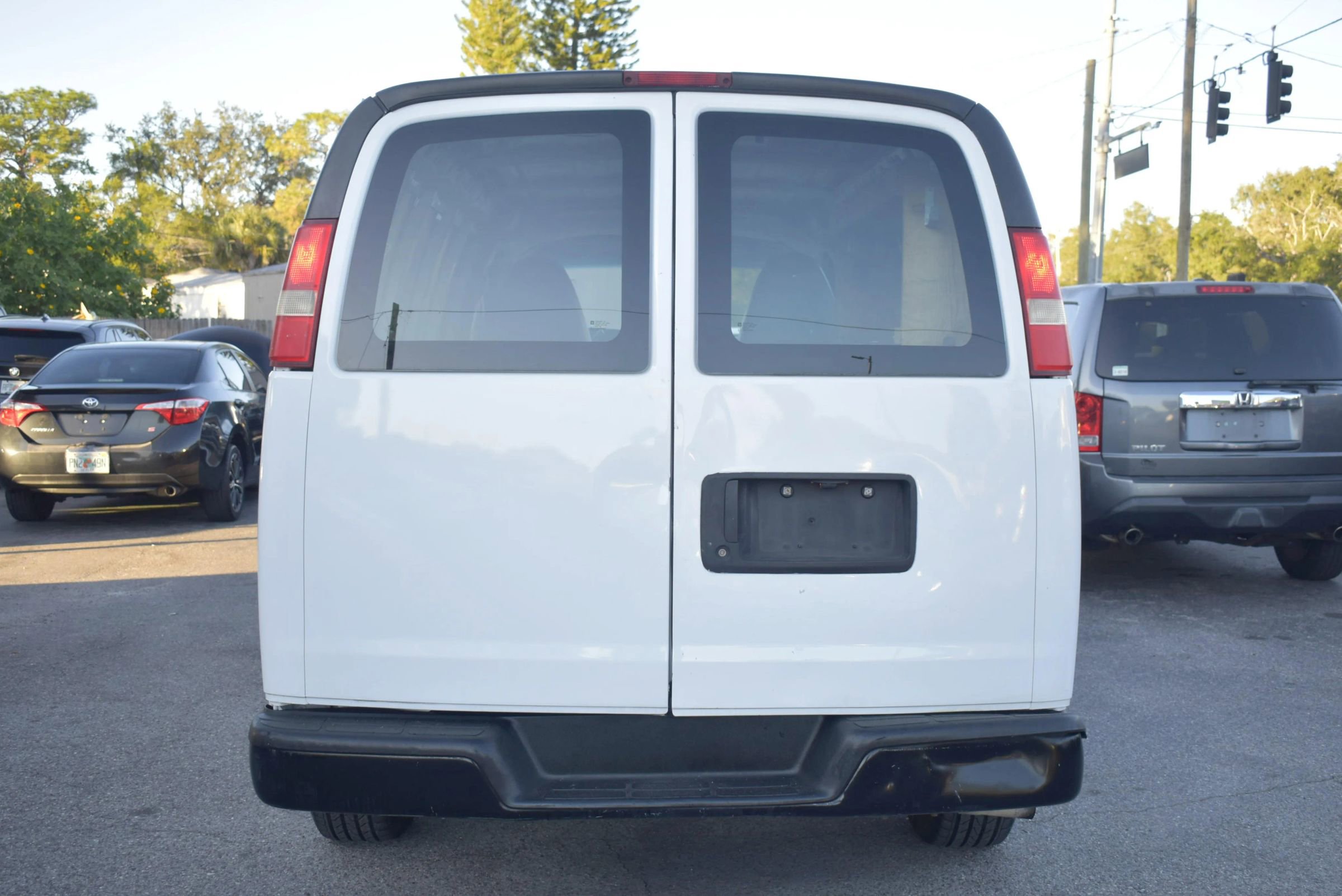 Used 2012 Chevrolet Express 1500 image 6