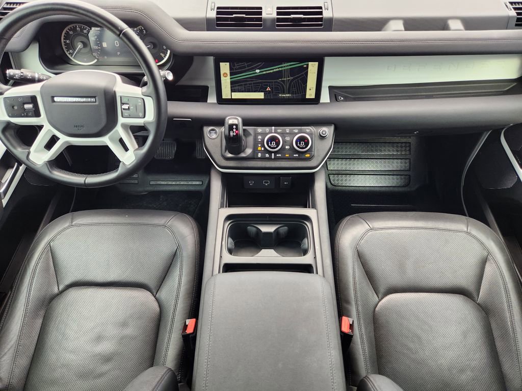 Used 2023 Land Rover Defender 110 S image 29