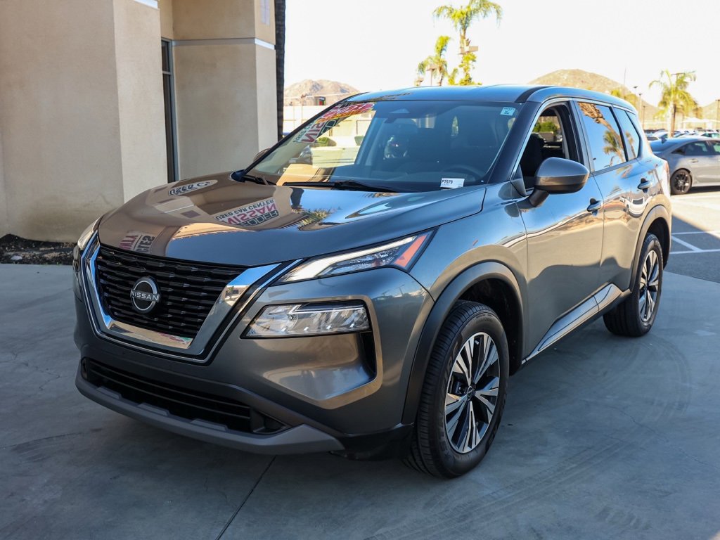 Used 2023 Nissan Rogue SV image 8