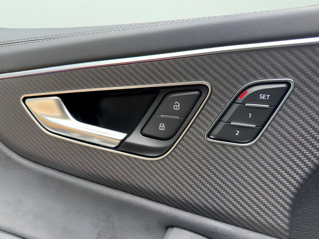 Certified 2025 Audi RS Q8 performance image 48