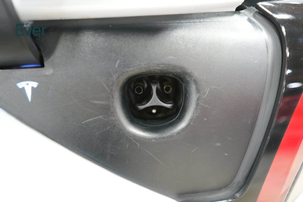 Used 2023 Tesla Model Y Performance AWD/4WD image 10