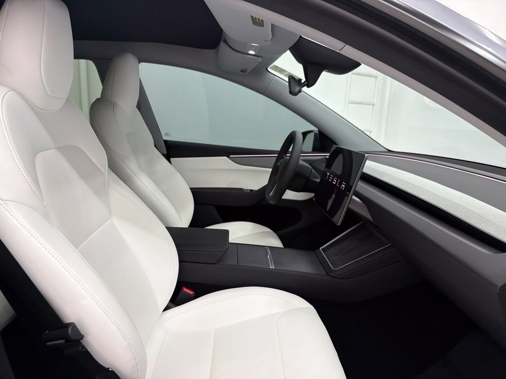 Used 2026 Tesla Model Y 2WD image 29