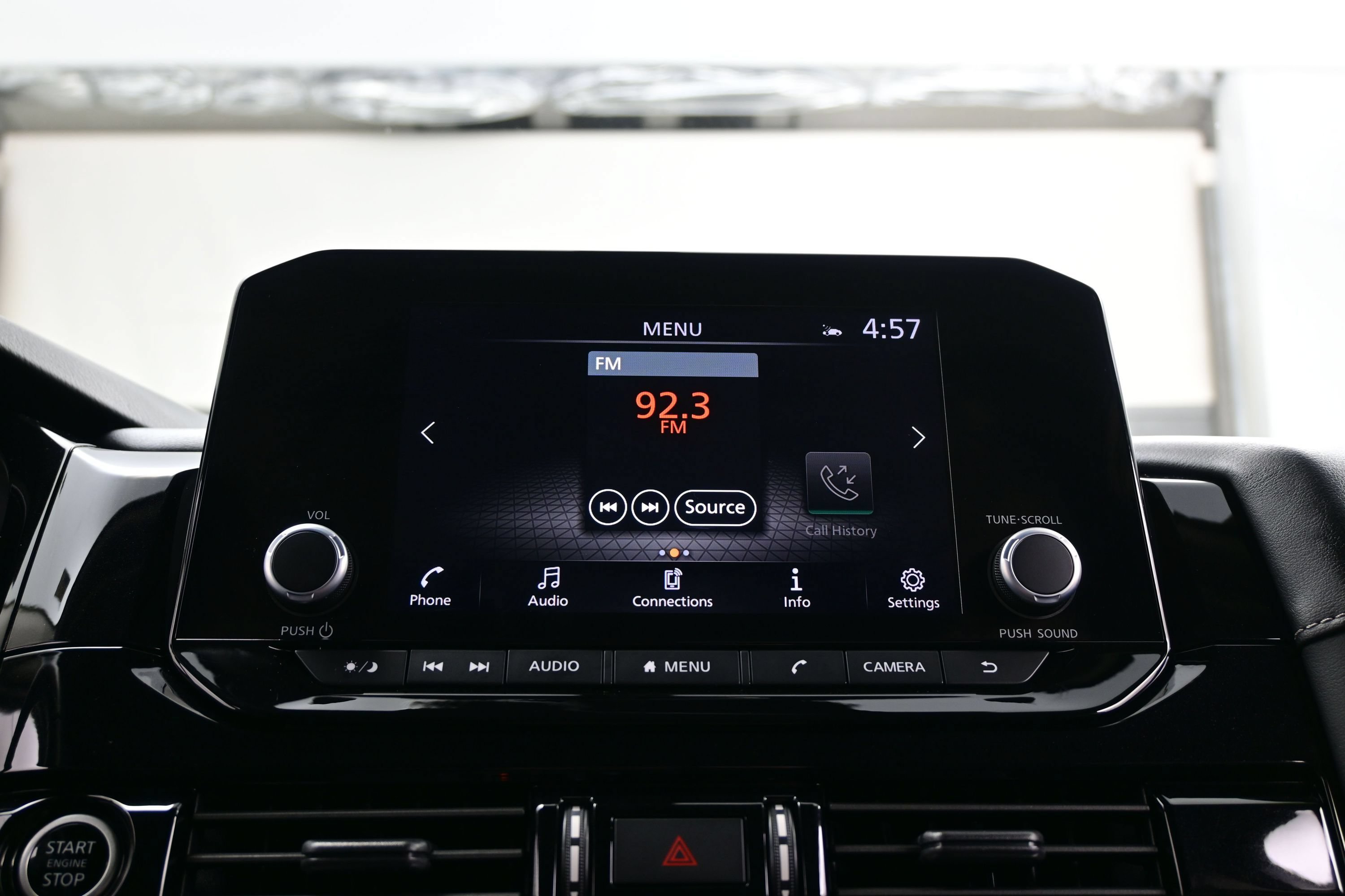 Used 2023 Nissan Pathfinder SV AWD/4WD image 19