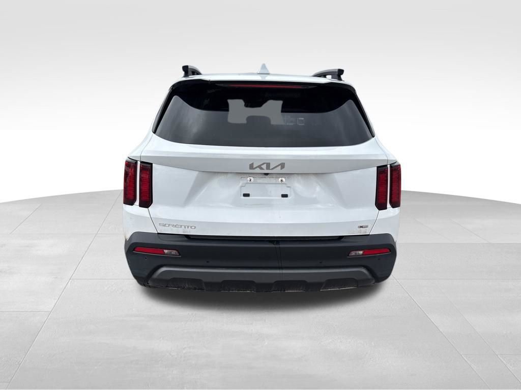Certified 2023 Kia Sorento S w/ Panoramic Sunroof Package image 9