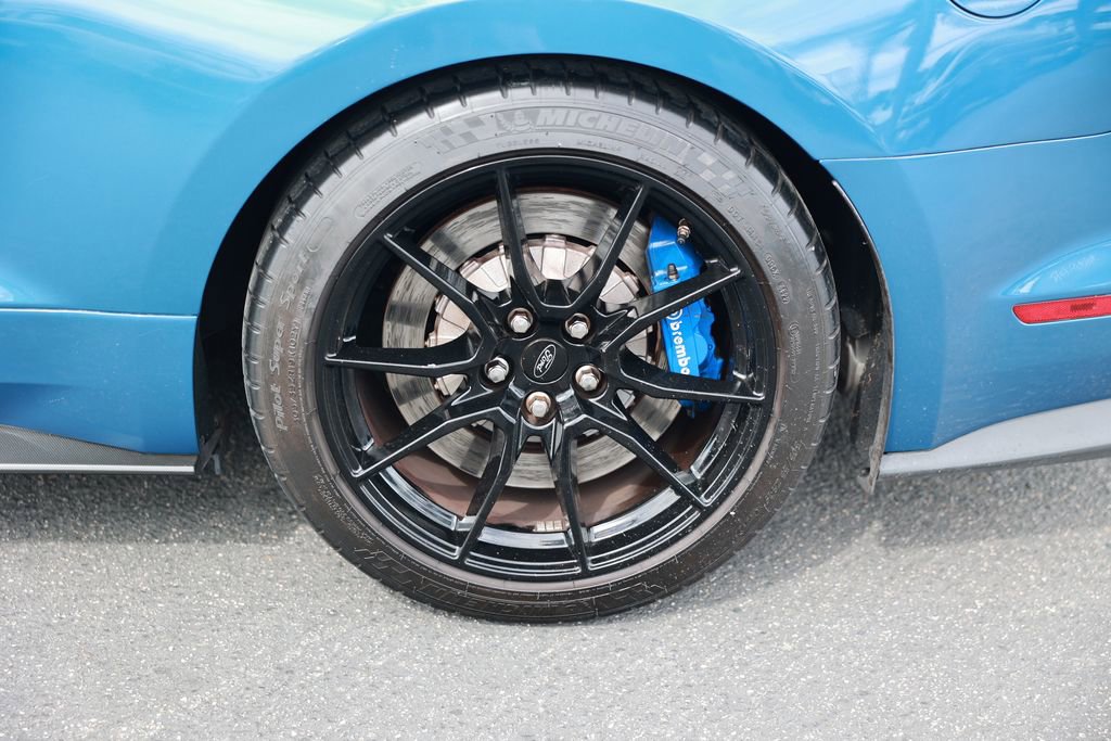 Used 2019 Ford Mustang Shelby GT350 w/ Technology Package image 11