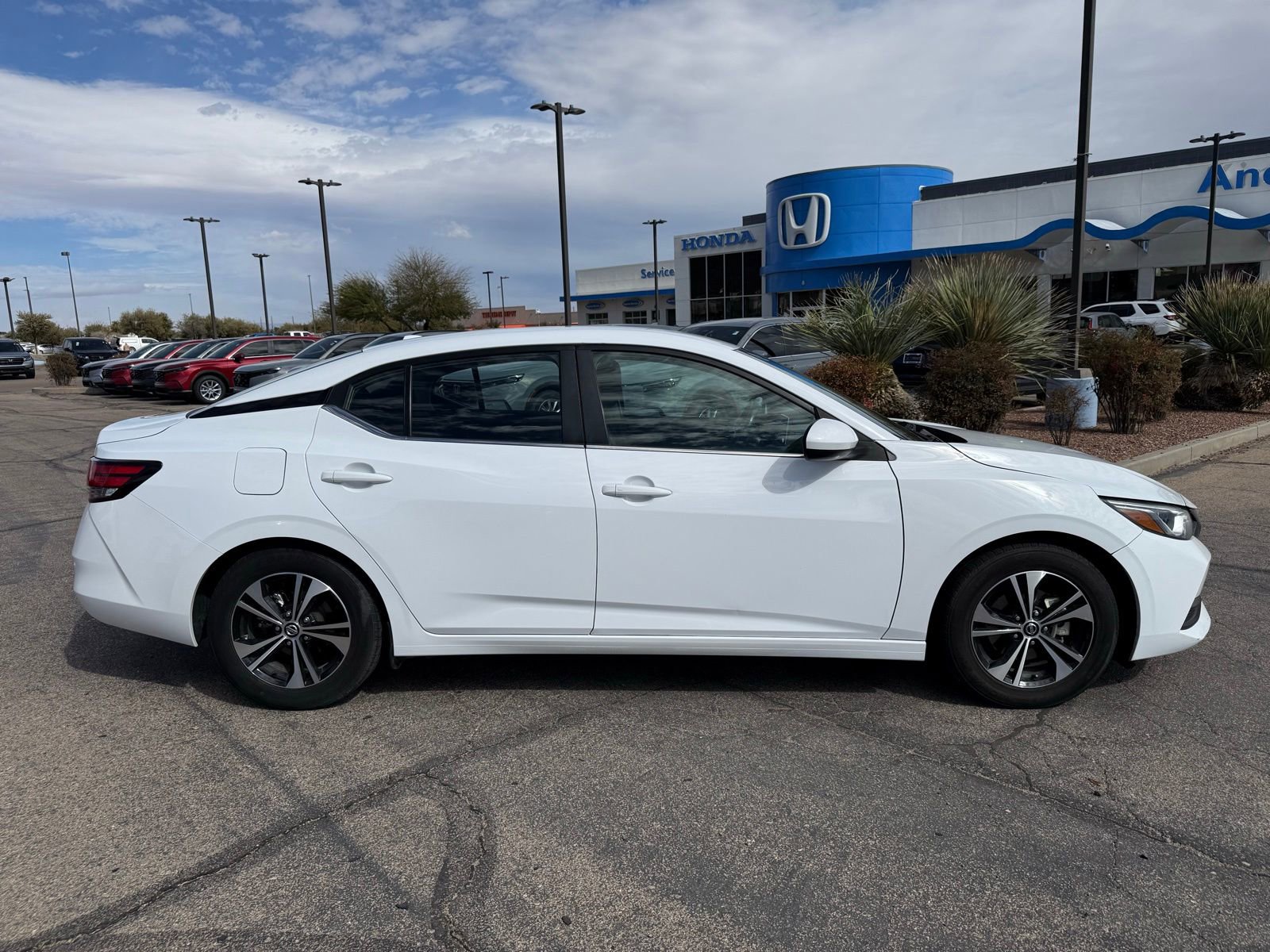 Used 2022 Nissan Sentra SV image 4