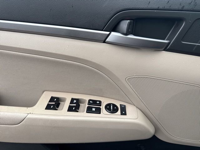 Used 2017 Hyundai Elantra Value Edition FWD image 21