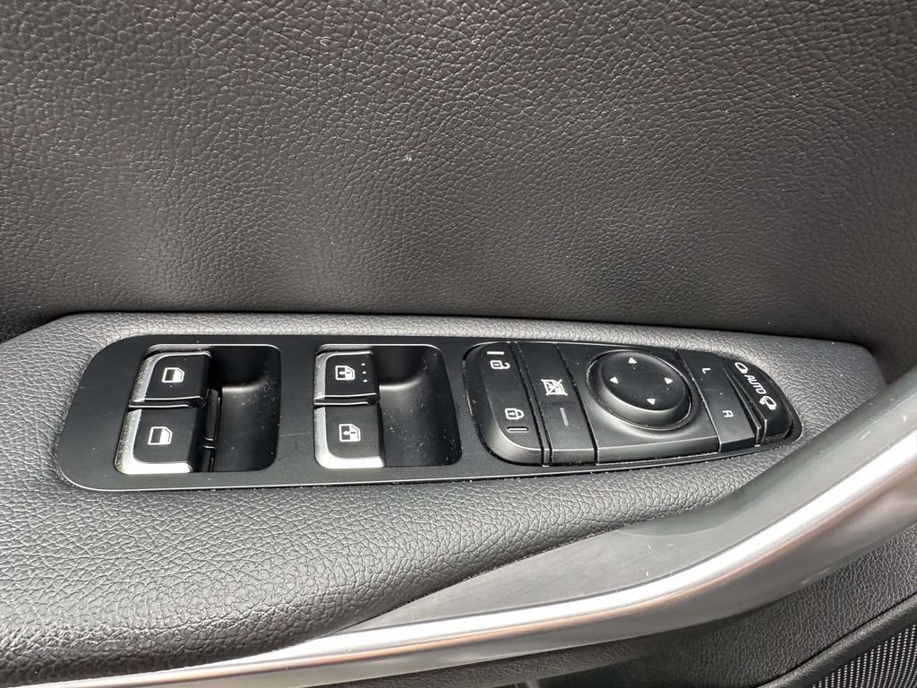 Used 2020 Kia Stinger GT-Line AWD/4WD image 36