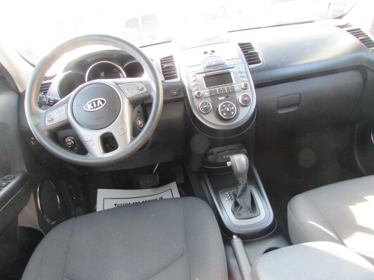 Used 2011 Kia Soul + w/ Audio Pkg image 31