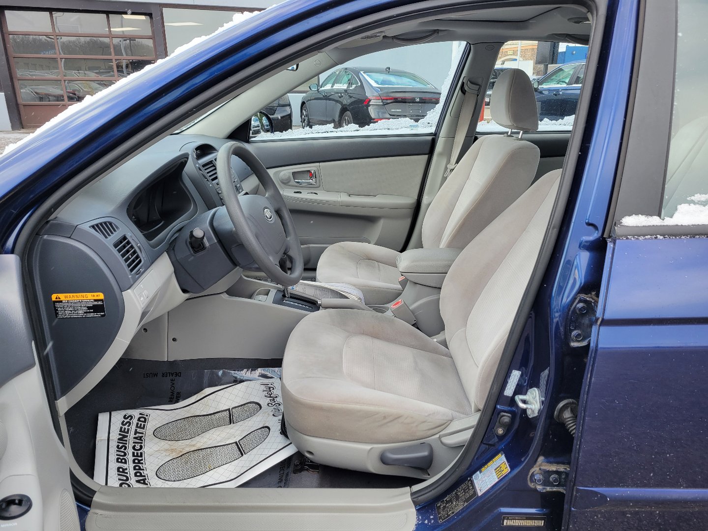 Used 2009 Kia Spectra EX image 15