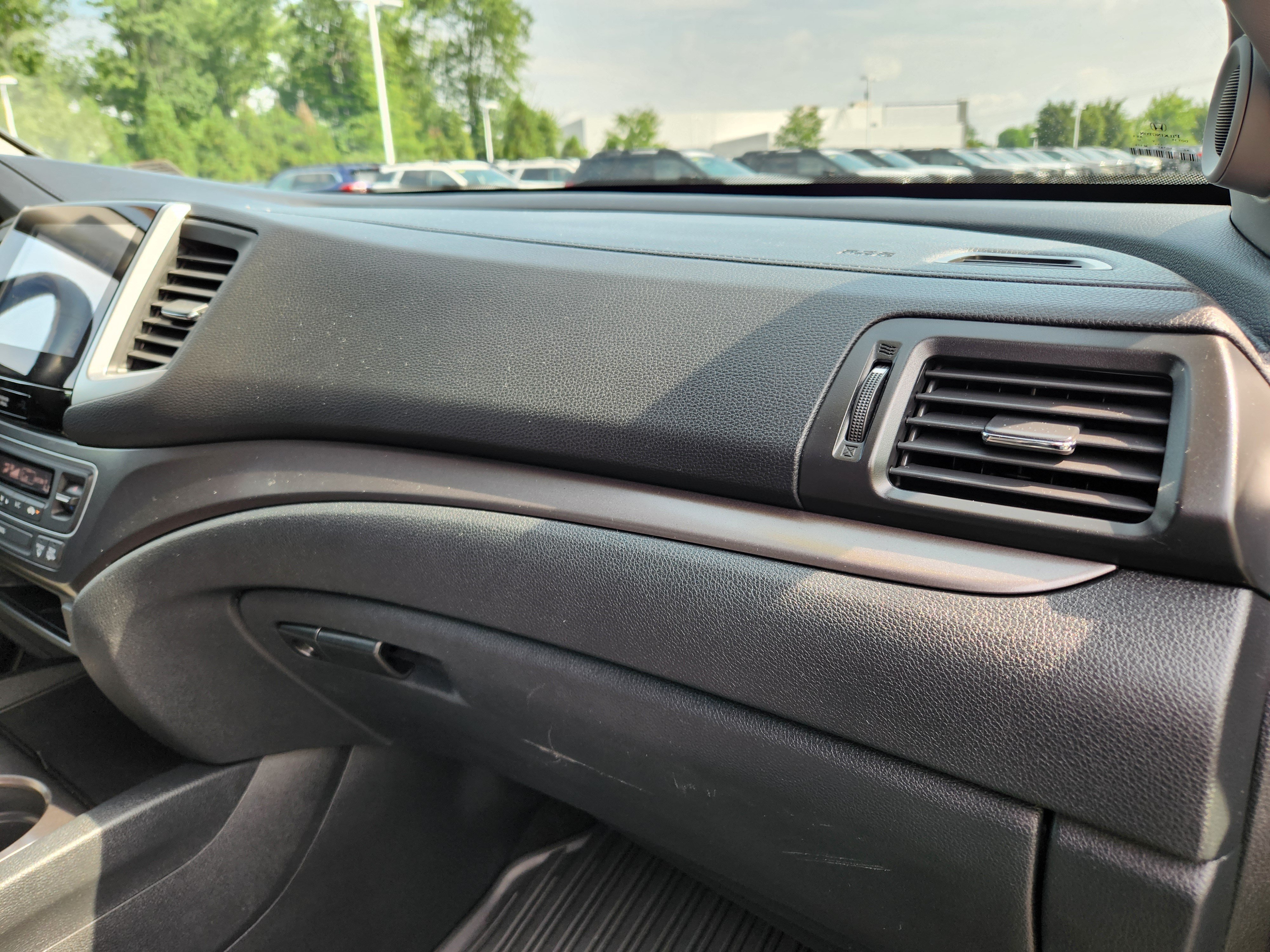 Used 2017 Honda Ridgeline RTL-T image 17