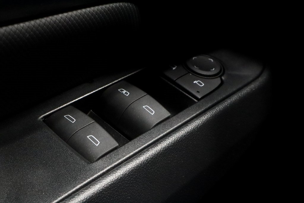 Used 2024 Chevrolet Equinox EV RS image 27