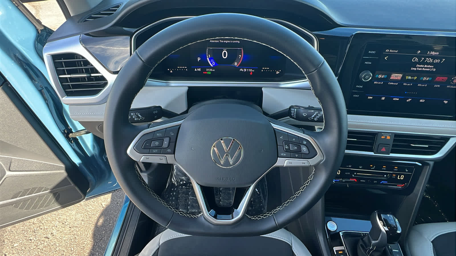 Used 2025 Volkswagen Taos SE image 18