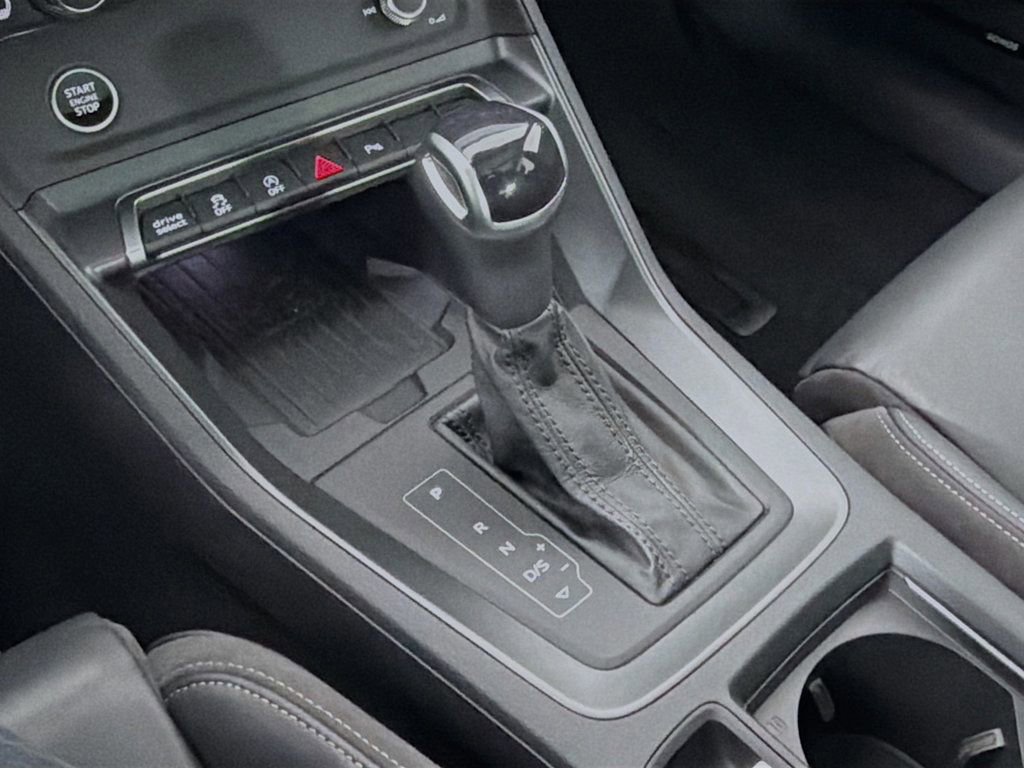 Used 2023 Audi Q3 2.0T Premium Plus w/ Premium Plus Package image 17