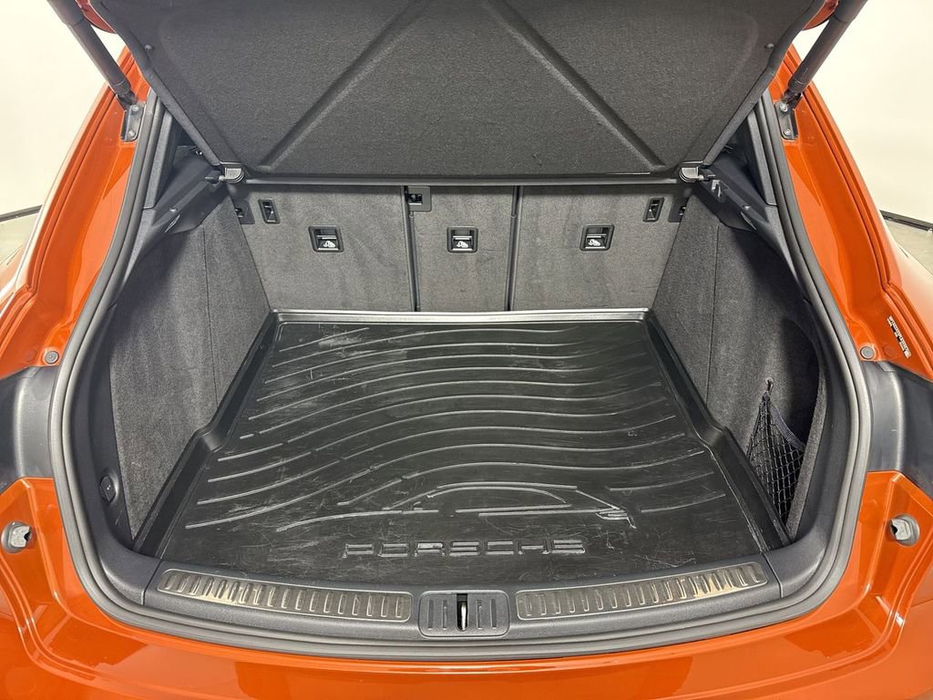 Certified 2023 Porsche Macan S image 21