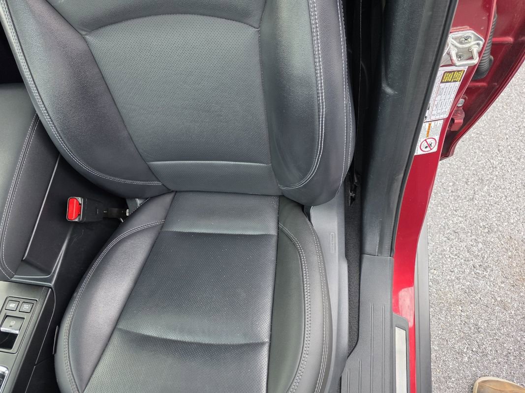 Used 2018 Subaru Outback 2.5i Limited image 11