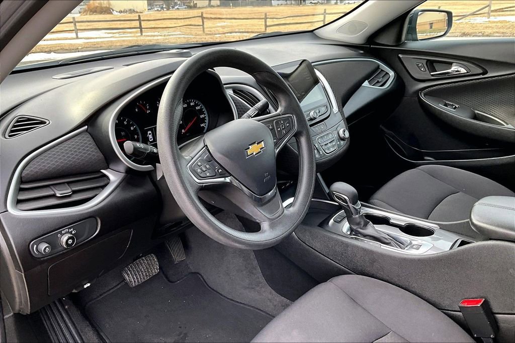 Used 2024 Chevrolet Malibu LT image 12