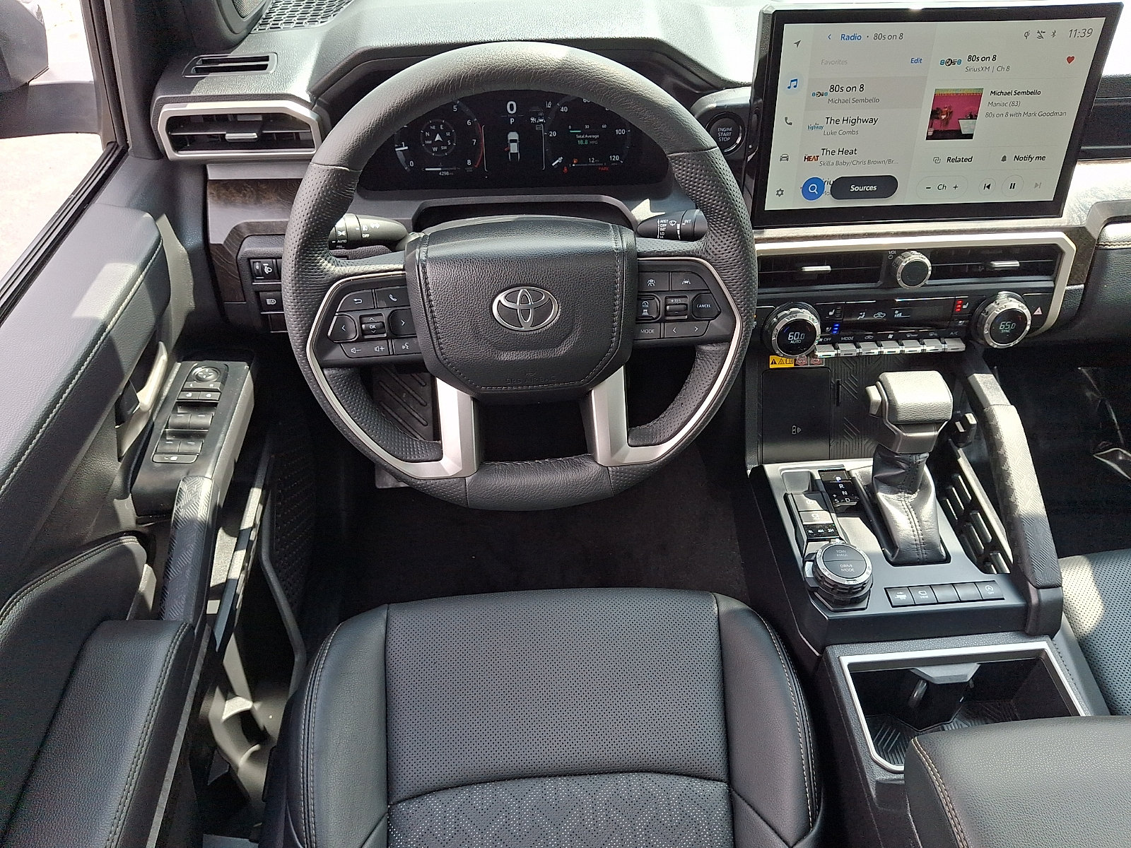 Used 2025 Toyota Tacoma Limited AWD/4WD image 12