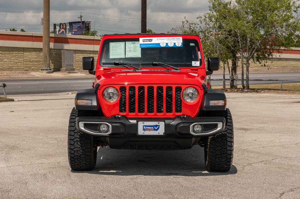 Used 2023 Jeep Gladiator Sport AWD/4WD image 3