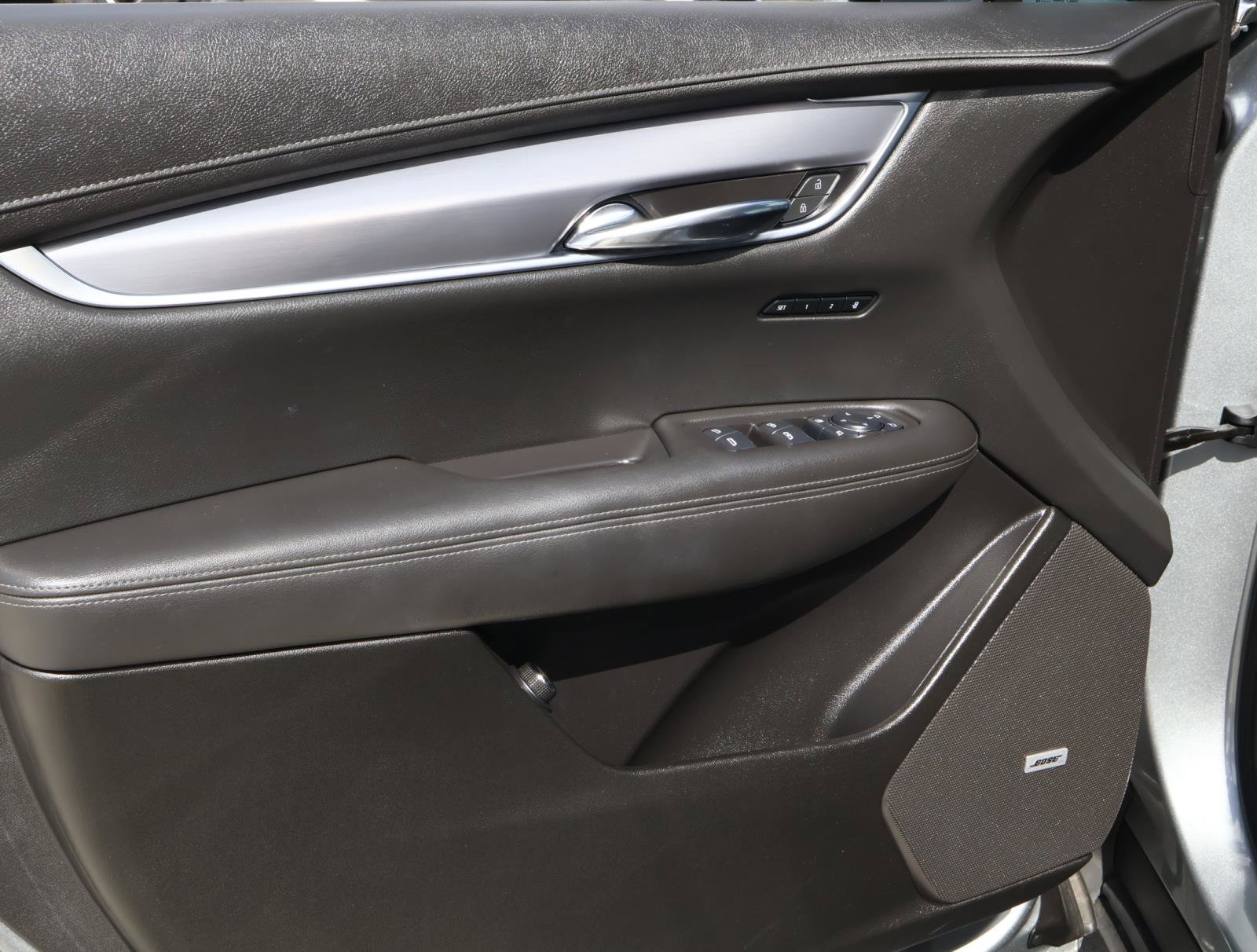 Certified 2024 Cadillac XT6 Luxury FWD image 20