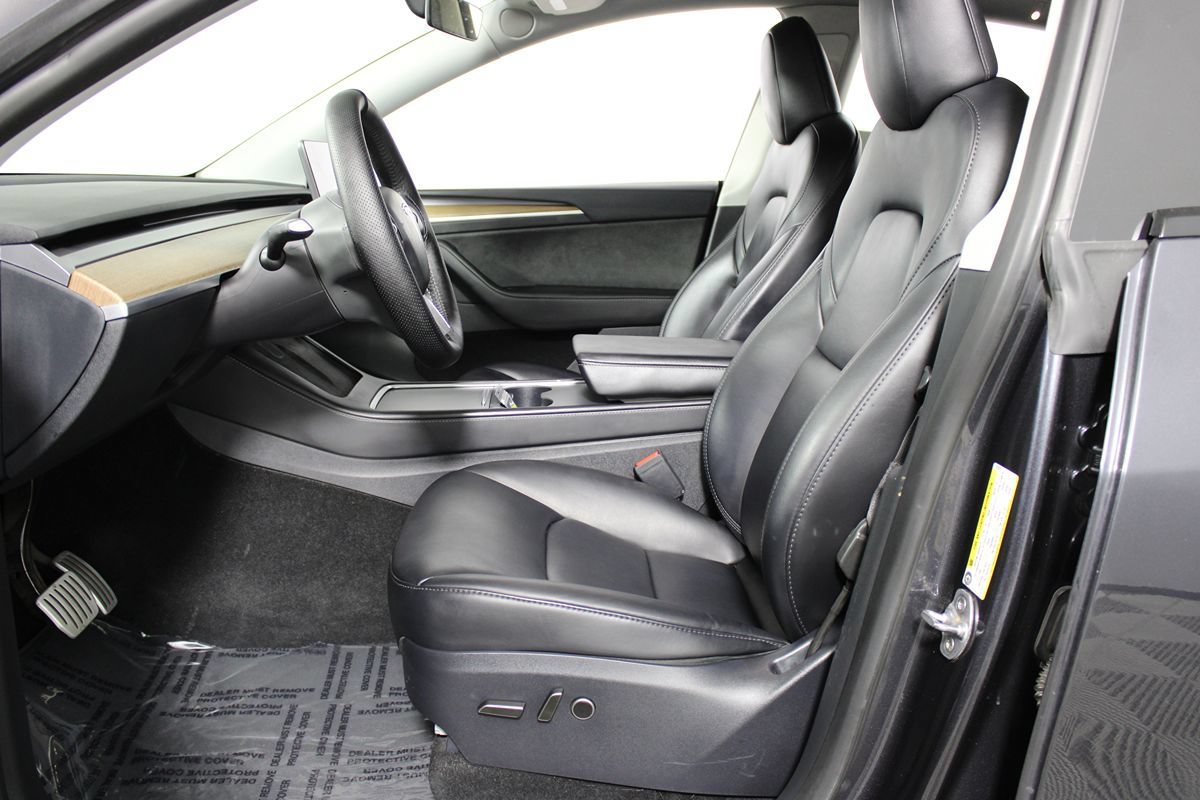 Used 2024 Tesla Model Y Performance AWD/4WD image 12