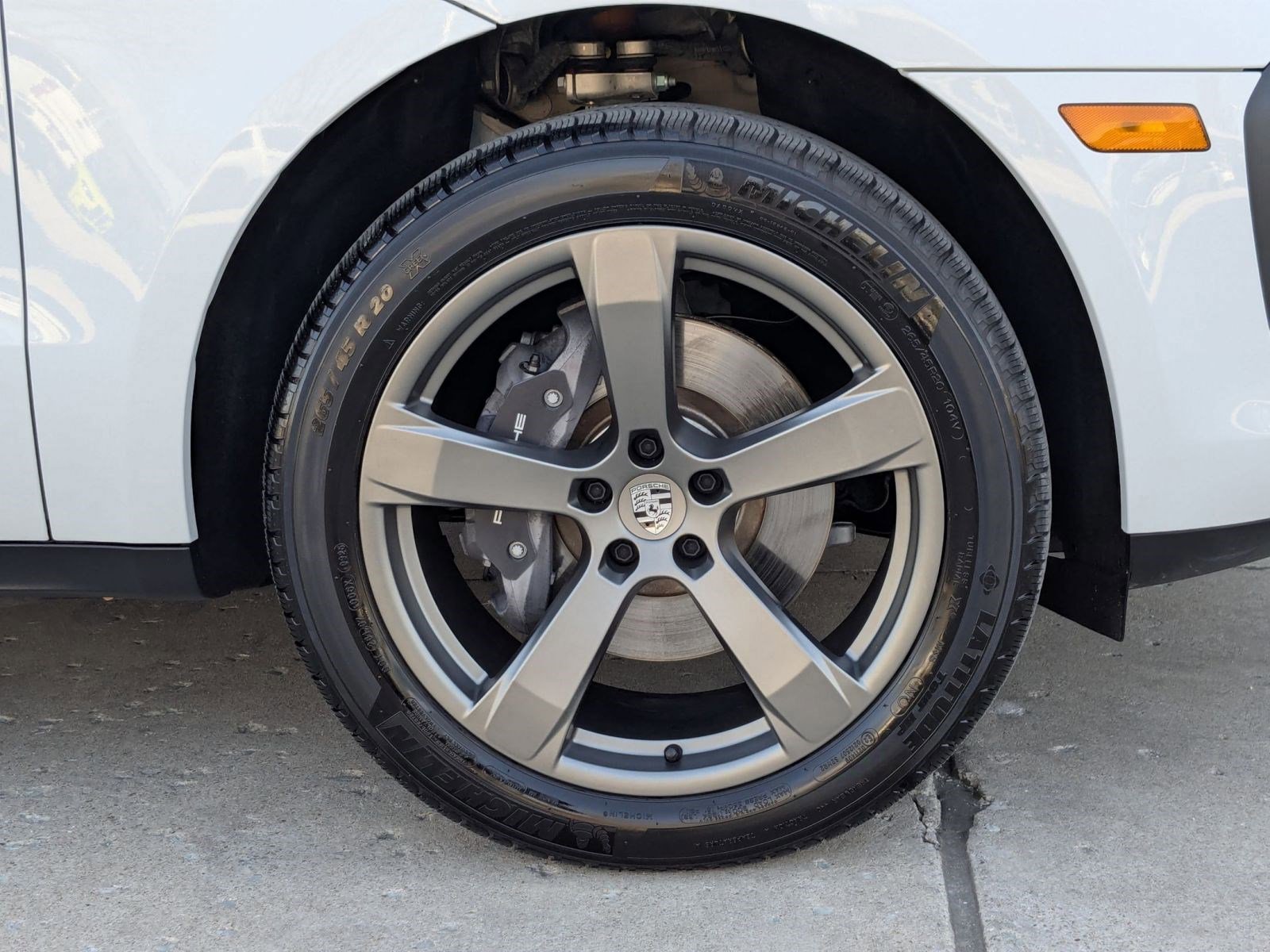 Certified 2025 Porsche Macan image 29