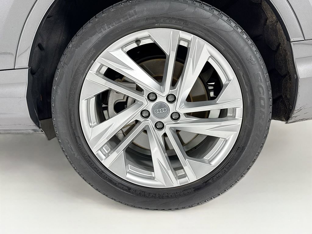 Used 2020 Audi Q7 2.0T Premium Plus w/ Premium Plus Package image 32