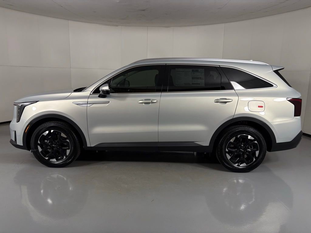 New 2026 Kia Sorento S w/ S Panoramic Sunroof Package image 7