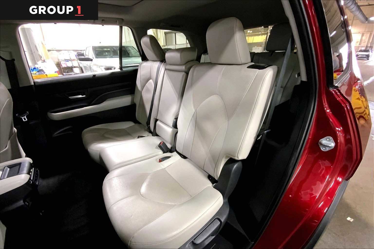 Used 2024 Toyota Grand Highlander Limited image 21