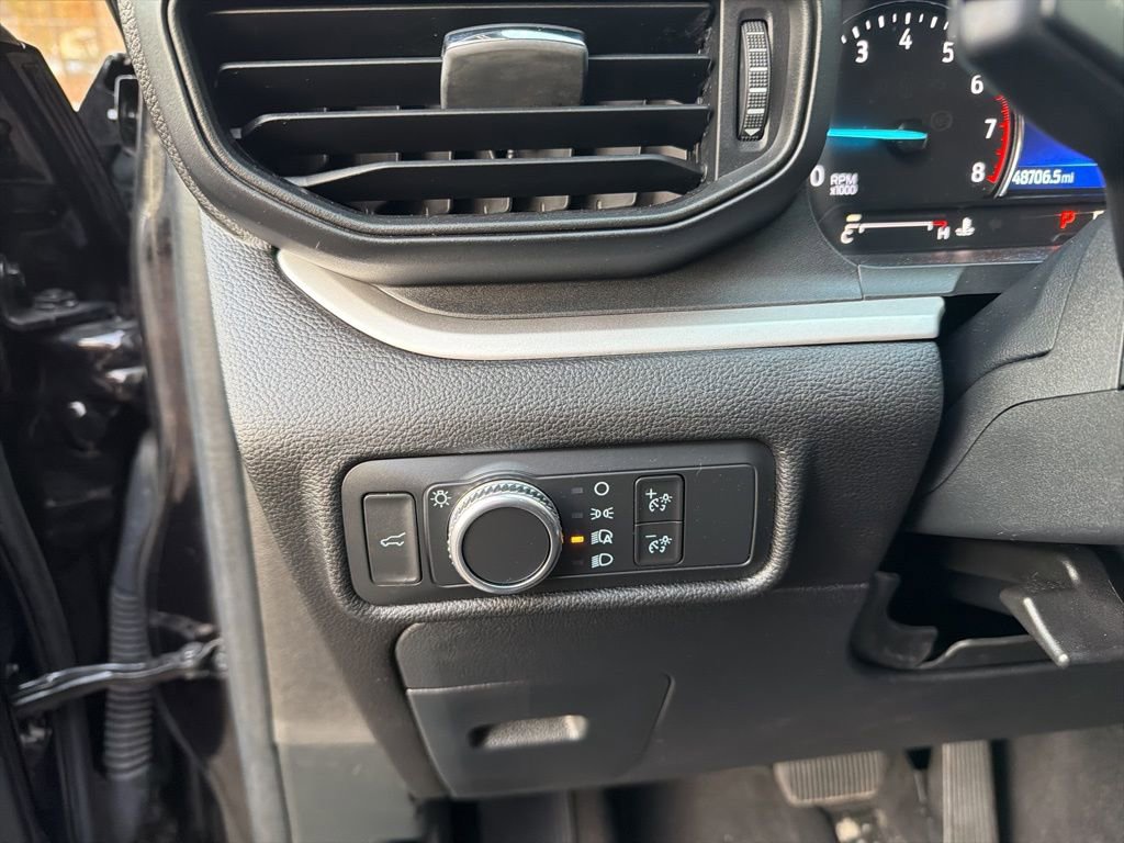 Used 2022 Ford Explorer XLT image 21