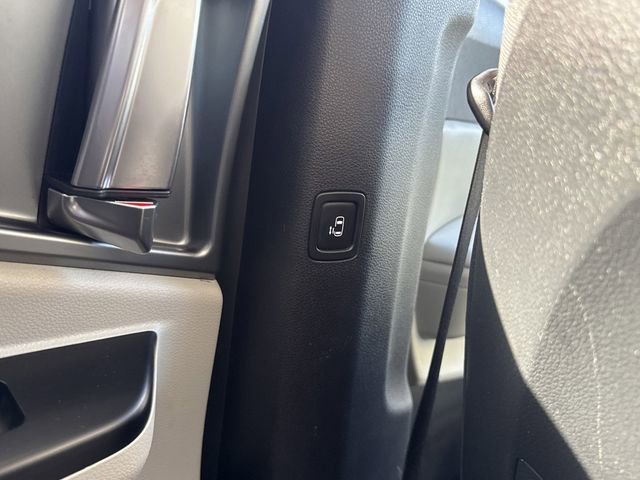 Certified 2023 Kia Carnival LX image 28