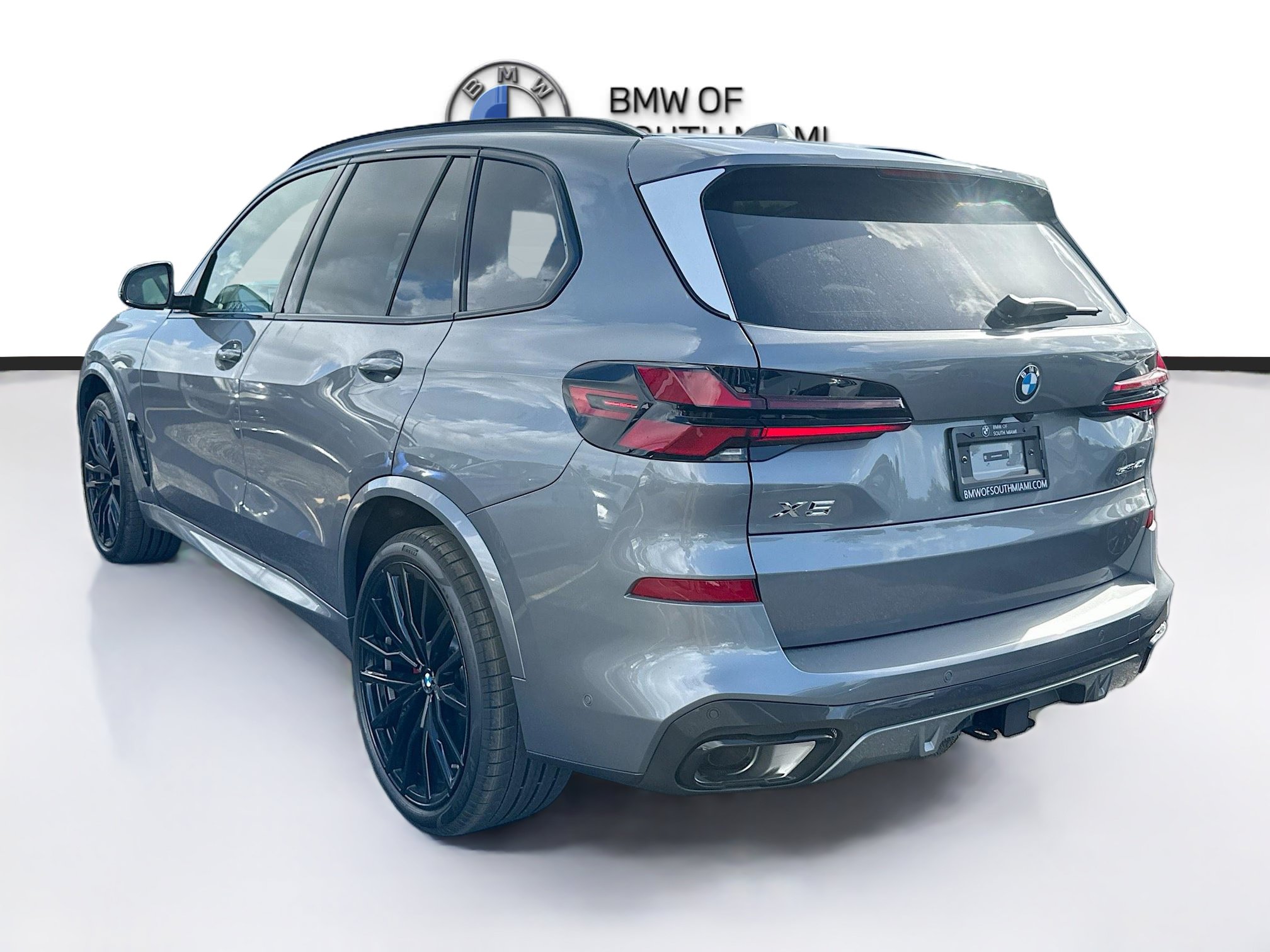 New 2026 BMW X5 sDrive40i w/ M Sport Package RWD image 4
