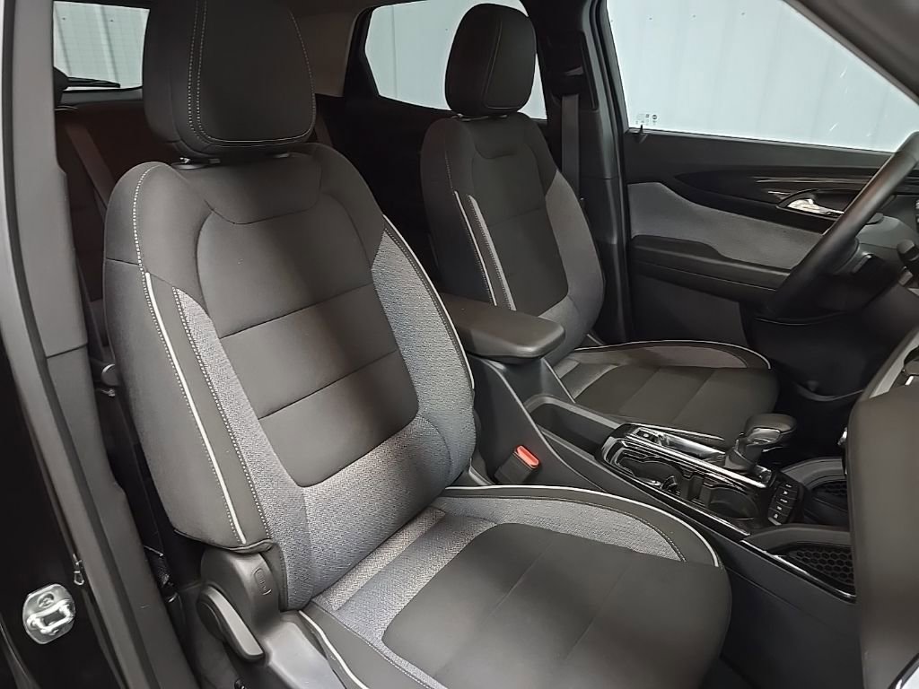 Used 2024 Chevrolet TrailBlazer LT w/ LT Cold Weather Package AWD/4WD image 14