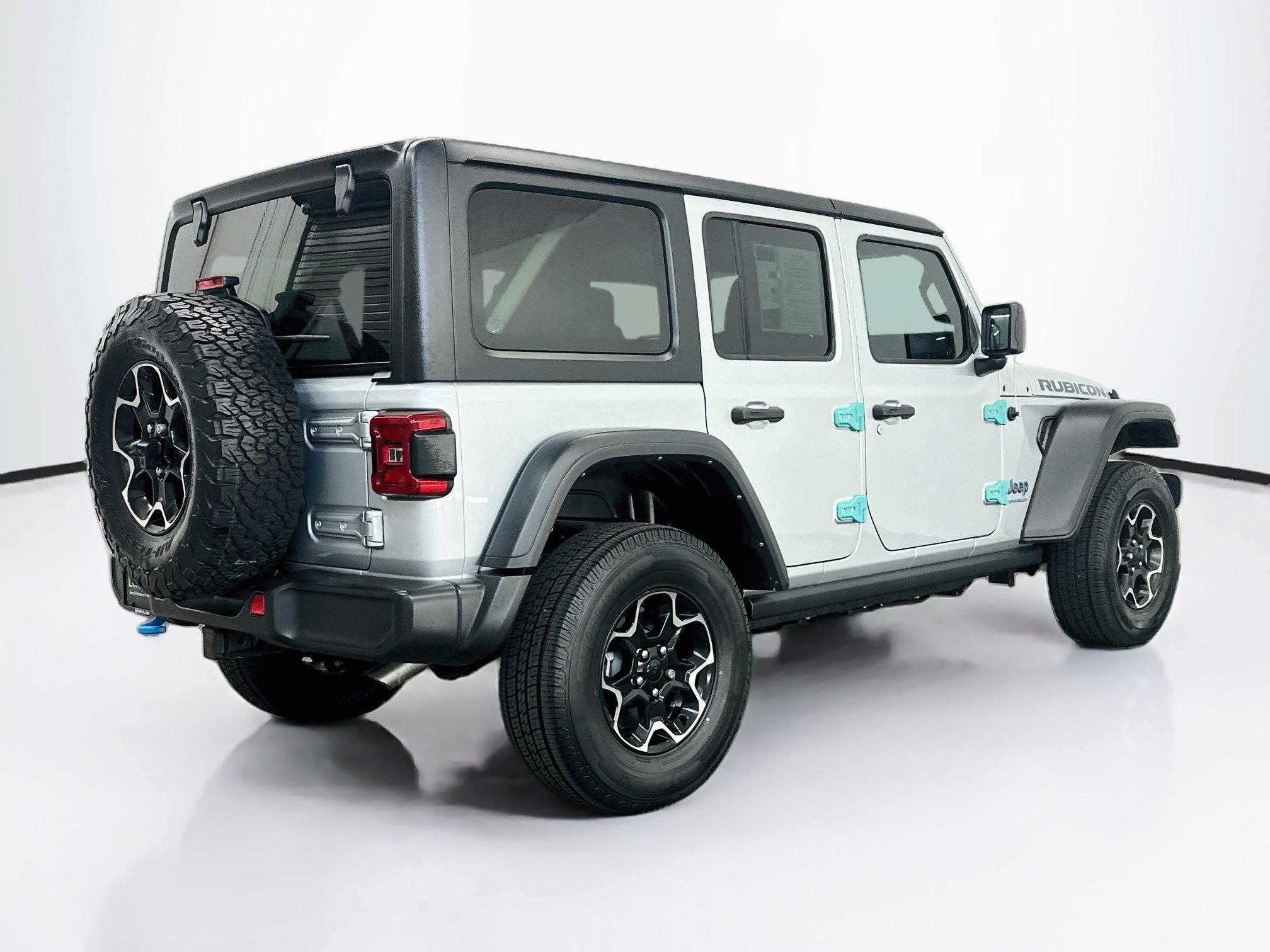 Used 2023 Jeep Wrangler Unlimited Rubicon 4xe AWD/4WD image 9