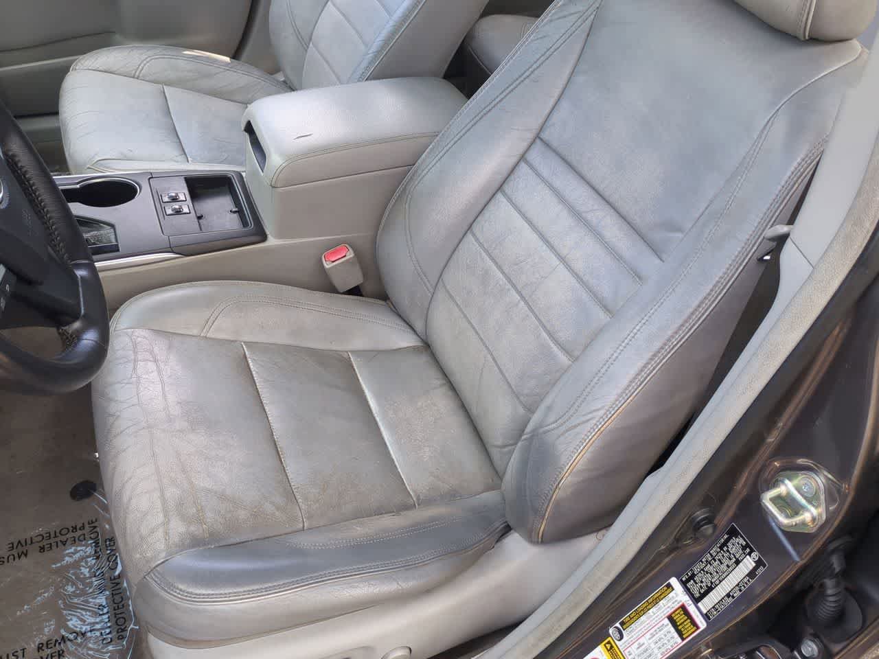Used 2017 Toyota Camry XLE FWD image 17