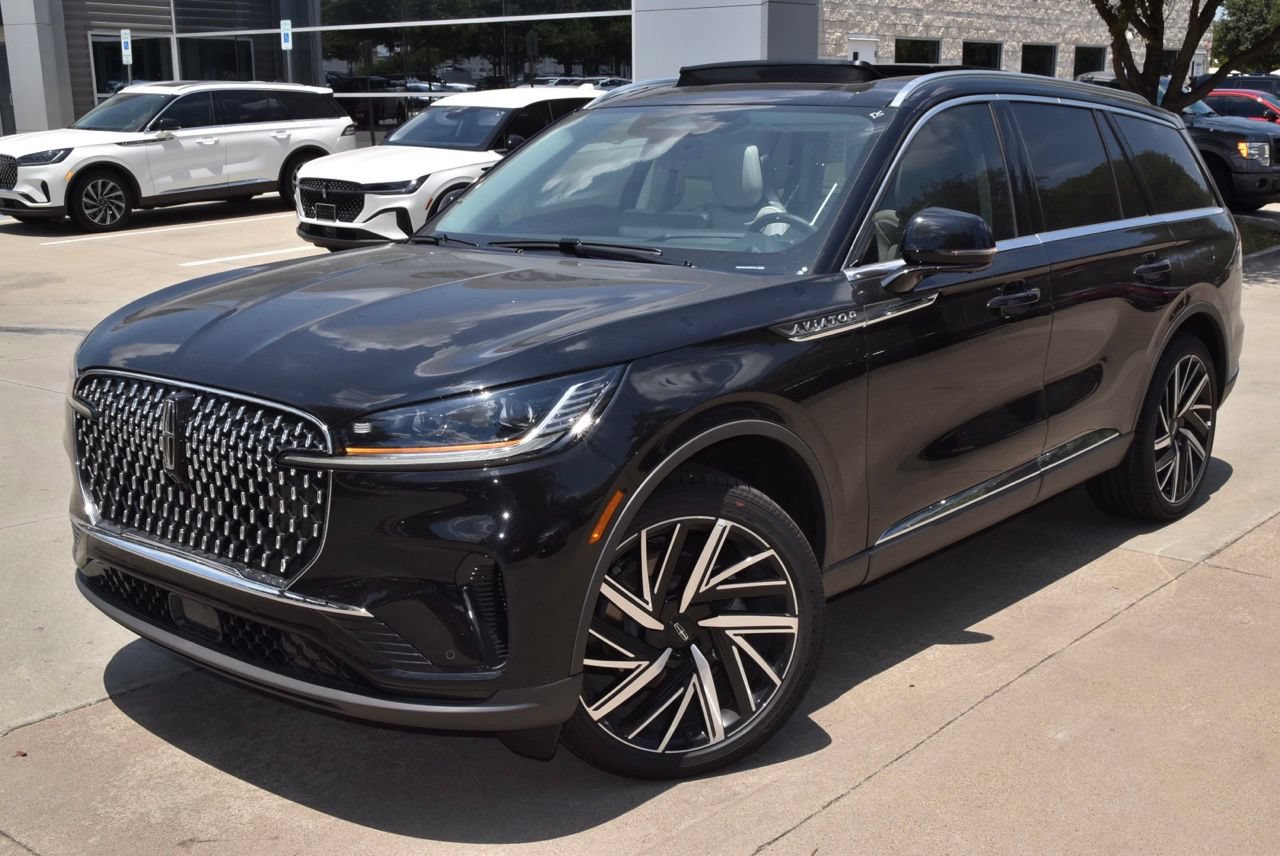 New 2026 Lincoln Aviator Reserve AWD/4WD image 12