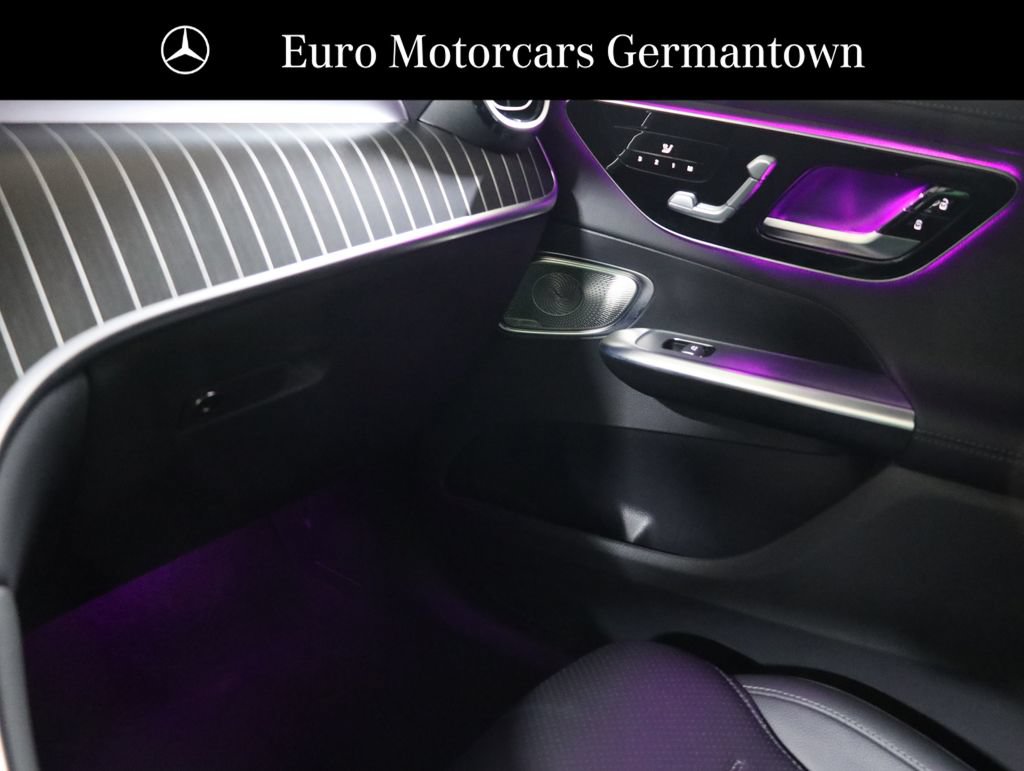 Used 2023 Mercedes-Benz GLC 300 4MATIC w/ AMG Line image 27