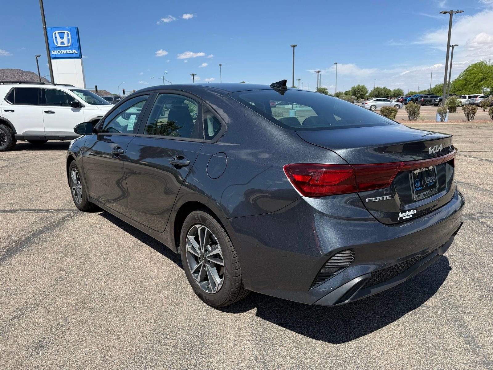 Used 2024 Kia Forte LXS FWD image 8